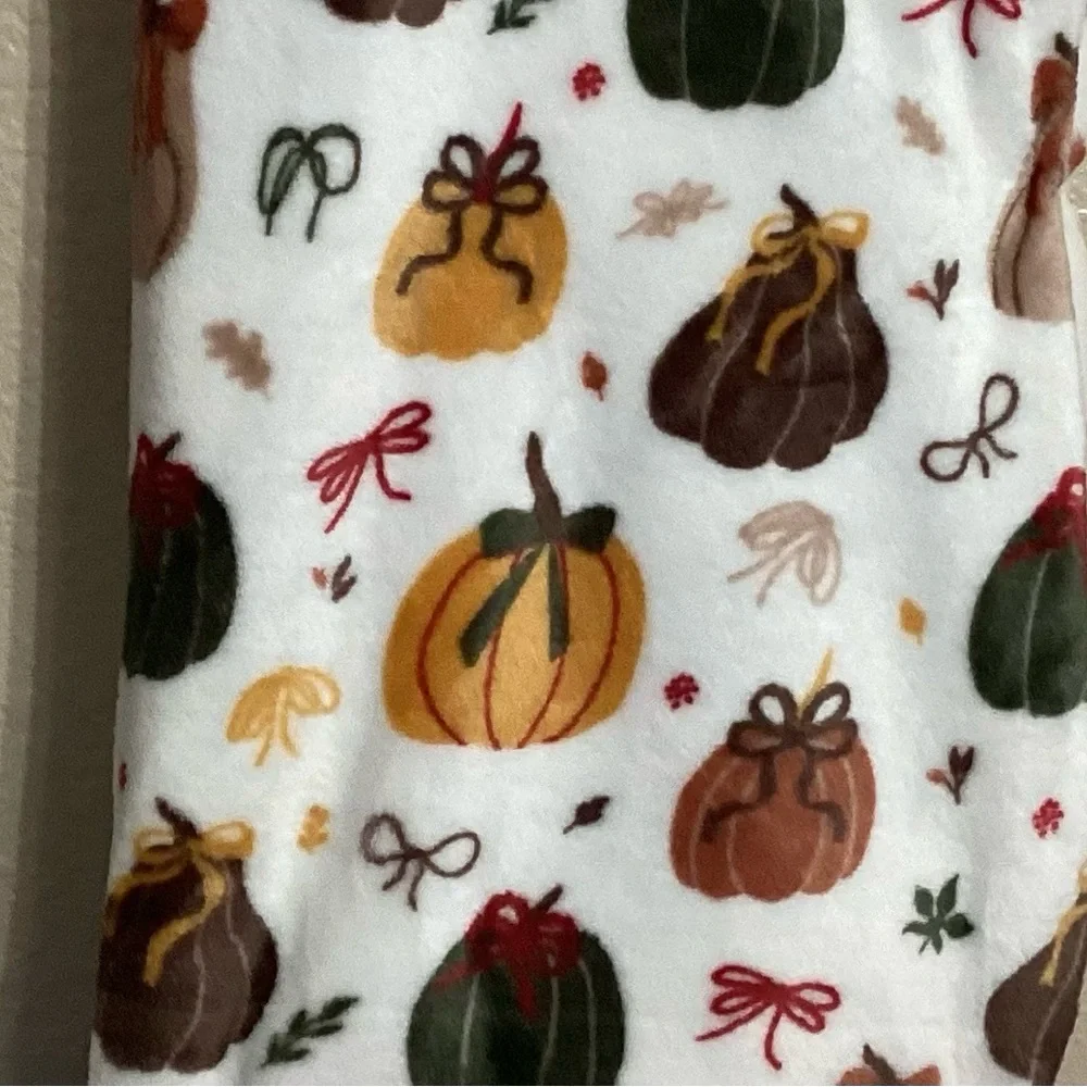 N/A cozy throw